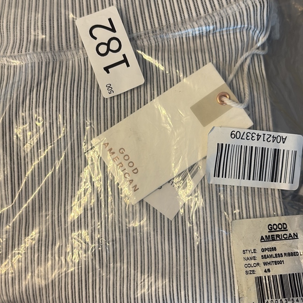 NWT Good American The Seamless Ribbed Legging in White - Picture 5 of 8